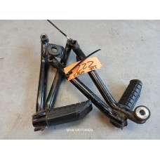 Voetsteunen LA+RA + beugels Honda CBR600 F1 Voetsteunen LA+RA + beugels Honda CBR600 F1
