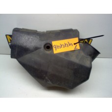 Deel Luchtfilterhuis links Triumph Sprint 900 T300 1993-98