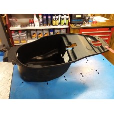 Helmbak Honda NES150 SH150 2000-2009 Helmbak Honda NES150 SH150 2000-2009