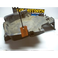 Kap achterzijde tank asb Honda NES150 SH150  2000-2009