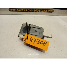 Knop koffer rechts Honda NT650V Deauville RC47 1998-2006