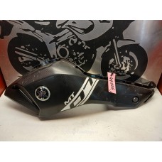 Tank-kap Links Yamaha MT-07 MT07 FZ-07 2014-2015 Tank-kap Links Yamaha MT-07 MT07 FZ-07 2014-2015
