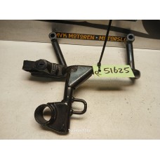 Schetsplaat beugel RA Triumph T300 Ouder type?