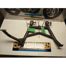Middenbok Triumph Trident T300