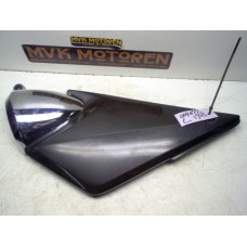 Zijkapje links Suzuki GSF600 N A81121 2000-04