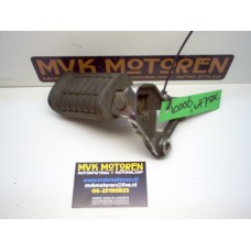 Voetsteun rechts voor Honda VF700C VF750C RC21 RC09 1984-86 V45 Magna