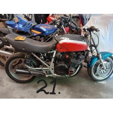 21) Suzuki GSX750ES 1987