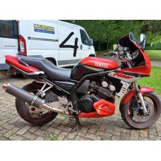 Yamaha FZS600 VERKOCHT!