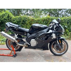 Yamaha YZF750R R8 